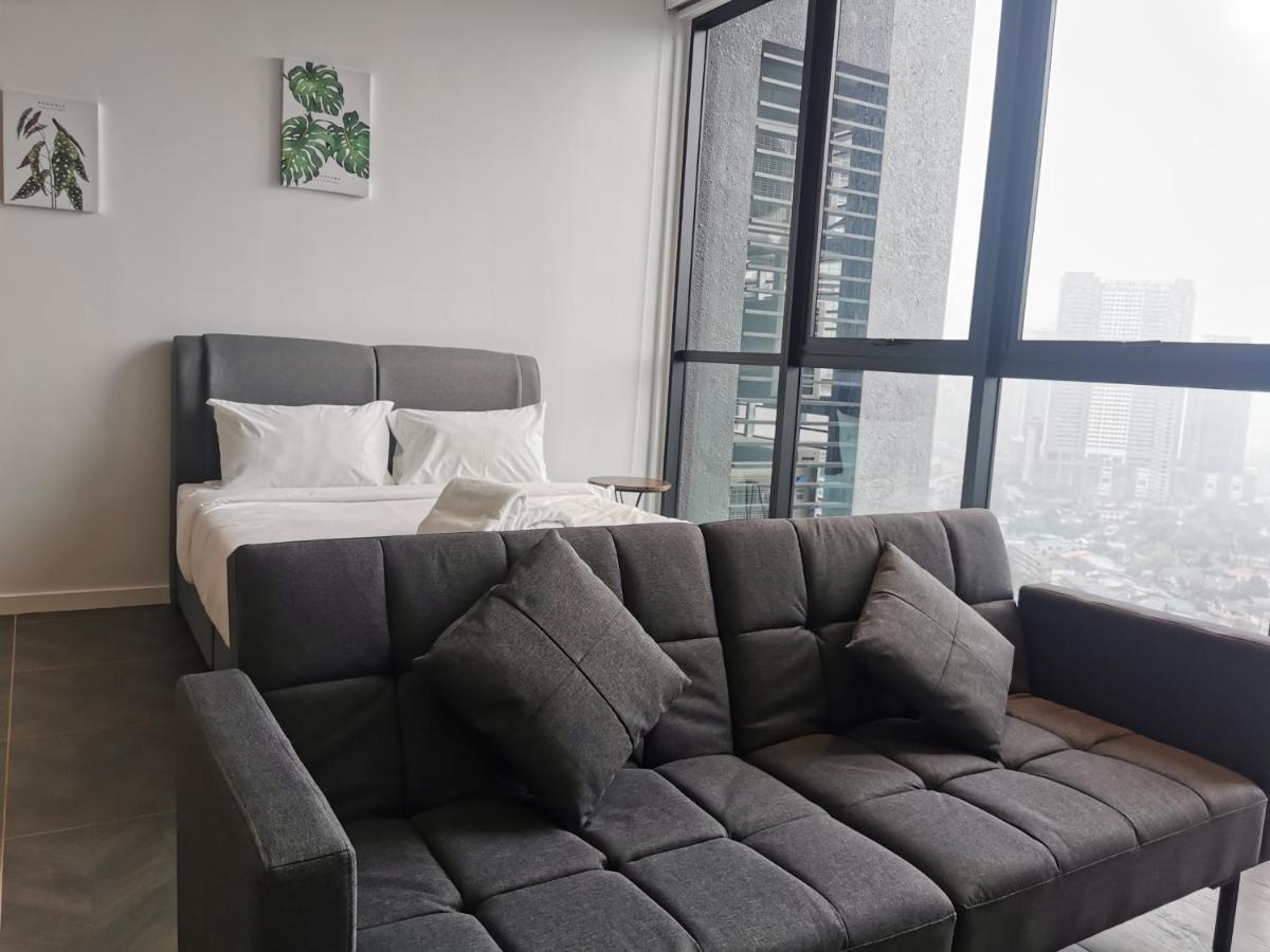 Scarletz Suites Klcc By De Harlequins Guesthouse Куала-Лумпур Экстерьер фото