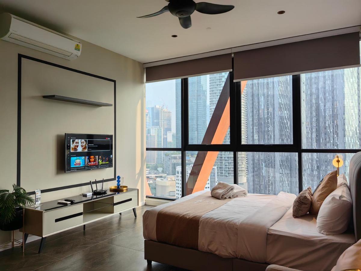 Scarletz Suites Klcc By De Harlequins Guesthouse Куала-Лумпур Экстерьер фото